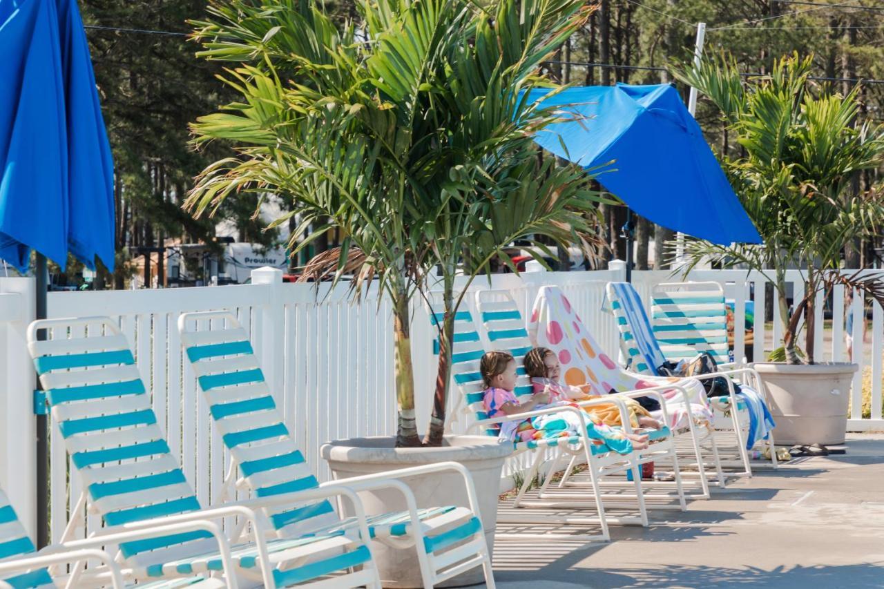 Вілла Jellystone Park Chincoteague Island Екстер'єр фото
